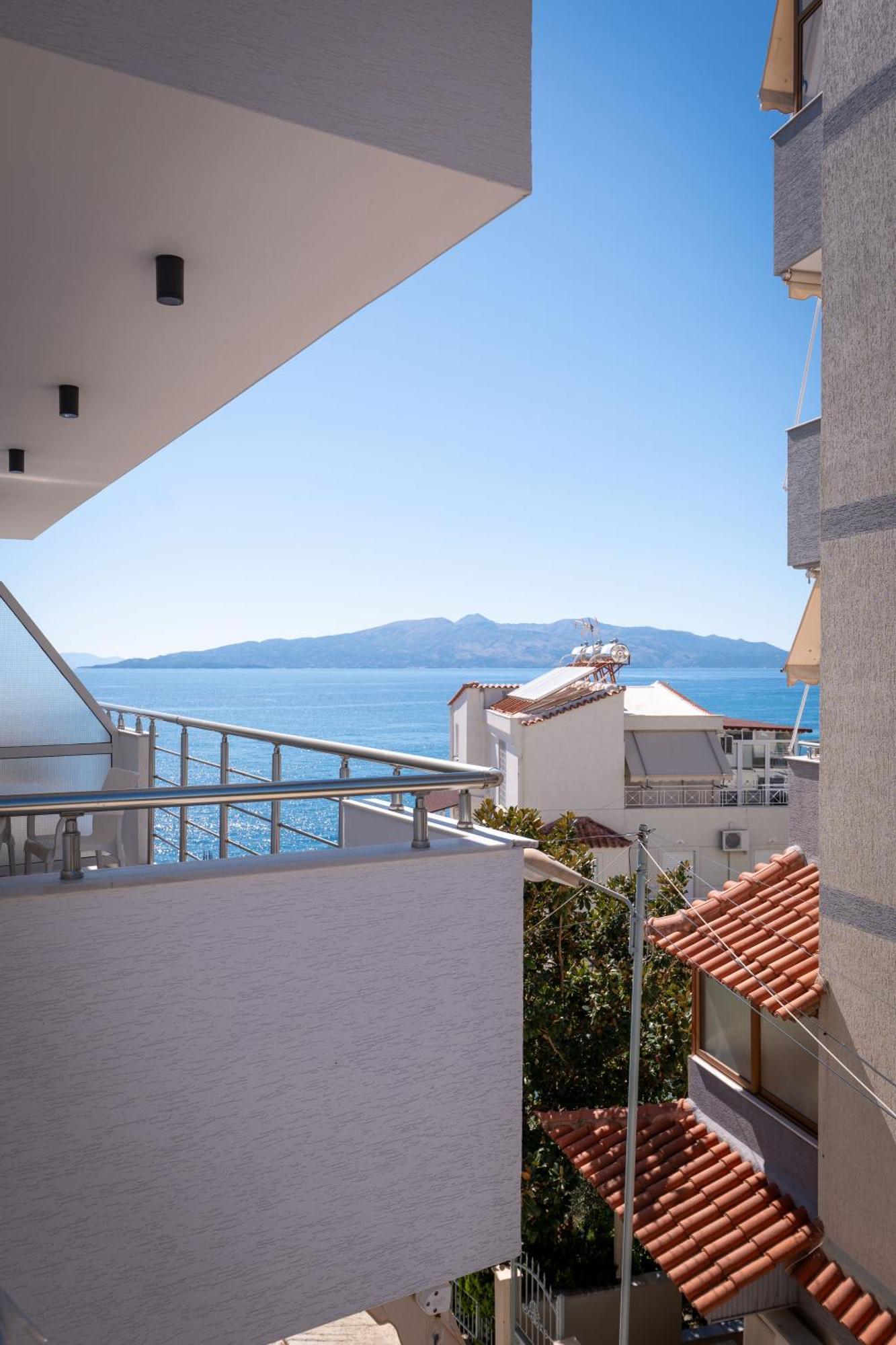 Erioni Hotel Sarande Exterior photo